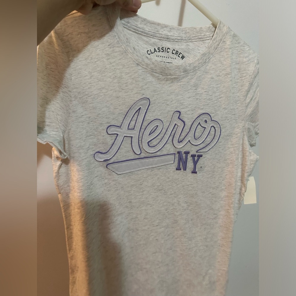 Brand new Aeropostale grapic tee size L